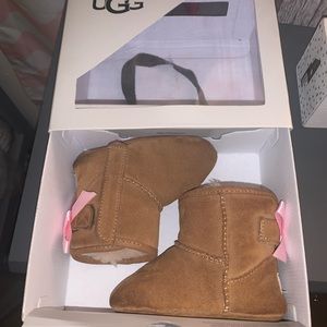 Baby uggs size 2/3